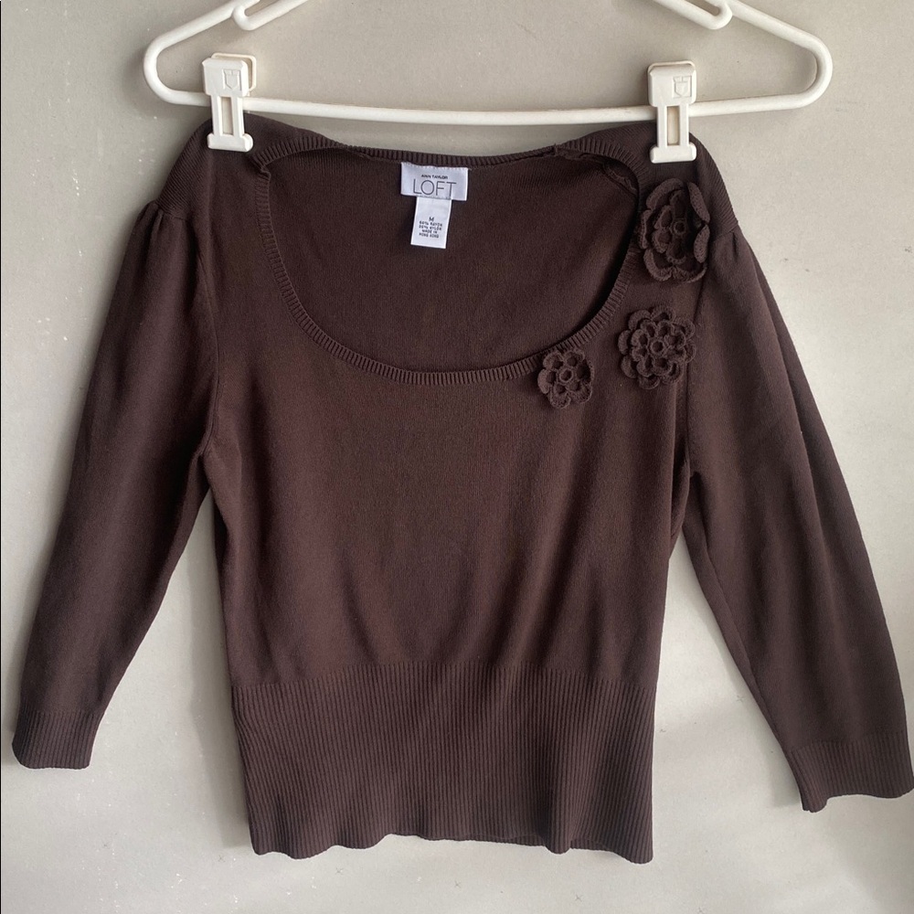 ❤️LOFT Chocolate Knit Top with Floral Details - Picture 2 of 11